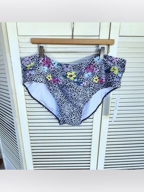 NWT Nicole Miller Leopard Floral Bathing Suit Swim Bottoms 2XL